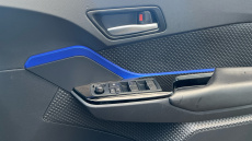 Toyota C-HR 2.0 Hybrid Dynamic 5dr CVT Hybrid Hatchback